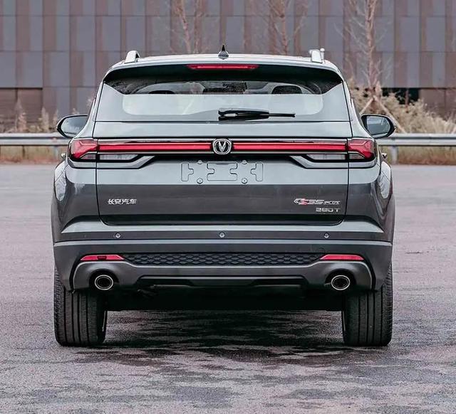 不到十万的suv,新款长安cs35plus