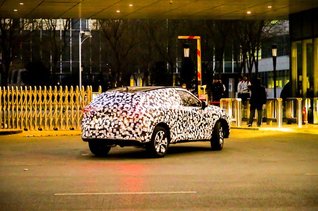 吉利kx11路试谍照曝光宝马全新4系gc谍照曝光