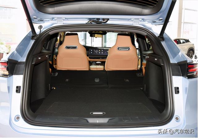 全新长安uni-k高颜值 大空间15.39万元起