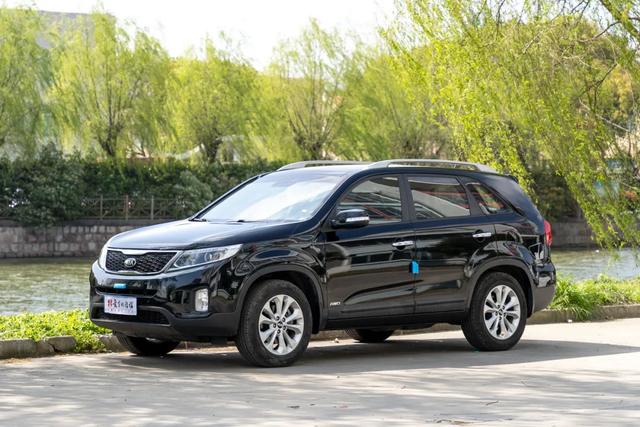 10万块买进口7座suv?二手起亚索兰托实乃性价比之选